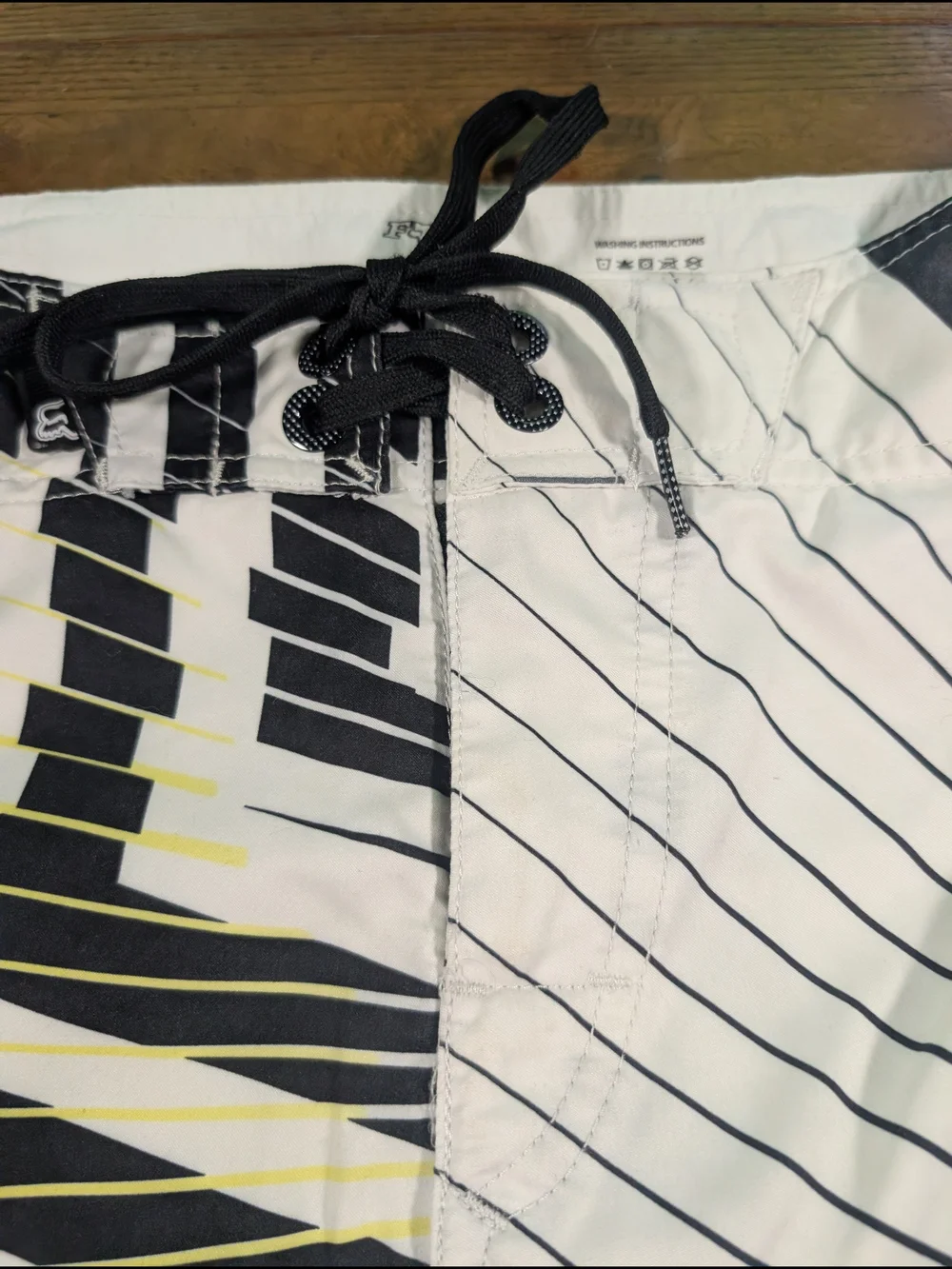 Fox Racing Rockstar Board Shorts Mens Size 31 Black White Yellow Surf Swim Trunk